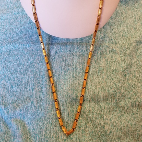 Vintage Circa 1983 Gold Plated Necklace 36" - Picture 5 of 8